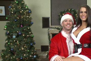 А Лысый из Браззерс ещё и Санта Клаусом работал, оказывается!