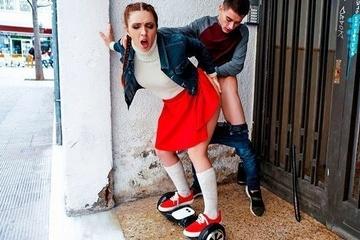 Быстрый секс студентов на улице - легко