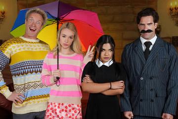 Уэнсдэй Аддамс уже немного не та (впрочем, как ее подружка)