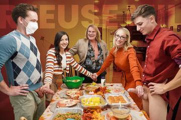 На день благодарения случилась семейная оргия